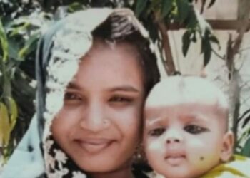 अत्यंत दुर्दैवी! पाच महिन्याच्‍या बाळाला पोटाला बांधून विवाहितेने घेतली विहिरीत उडी