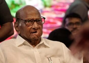 सगळ्यात मोठी बातमी! राष्ट्रवादीच्या कोअर कमिटीने शरद पवारांचा राजीनामा फेटाळला