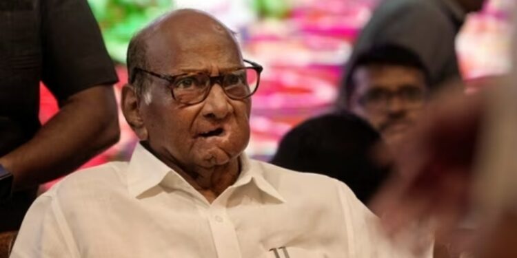 सगळ्यात मोठी बातमी! राष्ट्रवादीच्या कोअर कमिटीने शरद पवारांचा राजीनामा फेटाळला