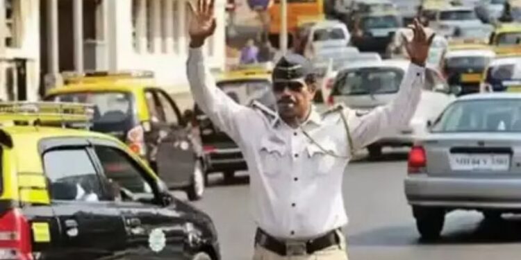 भर उन्हात कर्तव्य बजावणाऱ्या वाहतूक पोलिसांबाबत मुख्यमंत्र्यांचे महत्त्वाचे निर्देश