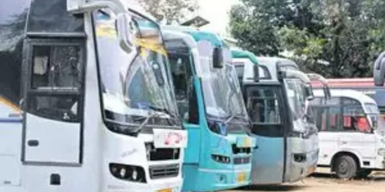 नागरिकांनो..! खासगी ट्रॅव्हल्सवाले दरापेक्षा जादा भाडे आकारताय? अशी करा तक्रार ; कमाल भाडे निश्चित