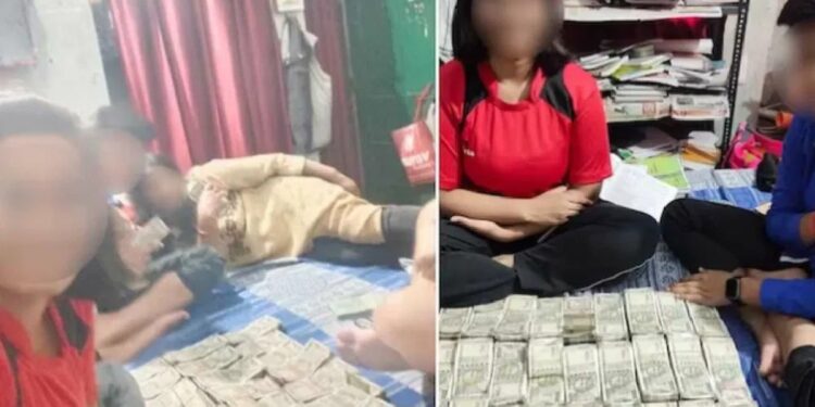 मोठेपण भोवला! नोटांच्या बंडलसोबत कुटुंबीयांचा सेल्फी काढून व्हायरल केला अन् मग….