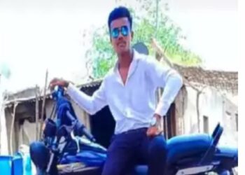 जळगाव जिल्हा खुनाच्या घटनेने हादरला! बांभोरीतील तरुणाचा खून