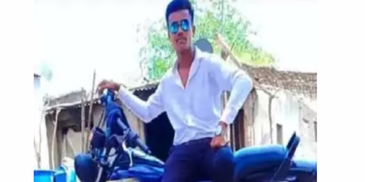 जळगाव जिल्हा खुनाच्या घटनेने हादरला! बांभोरीतील तरुणाचा खून