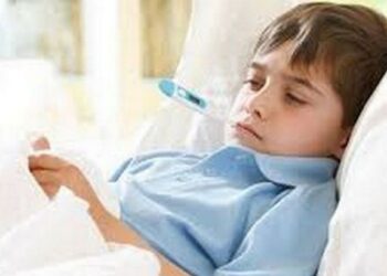 बदलत्या हवामानात मुले पडू शकतात या 3 आजारांना बळी ; ही लक्षणे दिसताच डॉक्टरांचा सल्ला घ्या..