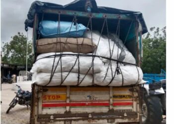 नाशिक गुप्तचर खात्याची मोठी कारवाई ; मुक्ताईनगरमध्ये वाहनासह लाखोंचा गुटख्या जप्त