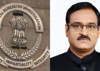 पुण्यातील IAS अधिकारी CBIच्या जाळयात ; 8 लाखाची लाच घेताना पकडलं