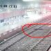 ट्रेन येत असल्याचं पाहून तरुणाने रुळावर डोकं अन्.. काळजाचा थरकाप उडवणारा VIDEO एकदा बघाच