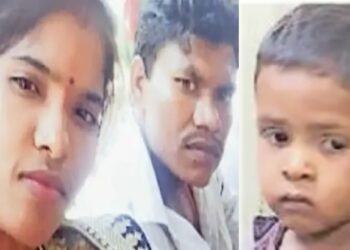 Jalgaon : मन हेलावून टाकणारी घटना ! डोळ्यांदेखत आई, वडील गेले, अपघात दाम्पत्य ठार, चिमुकला वाचला