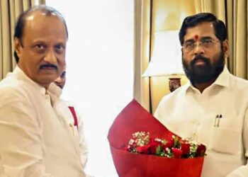 एकनाथ शिंदे मुख्यमंत्रीपदावरून पायउतार होणार? अजित पवार होणार मुख्यमंत्री?