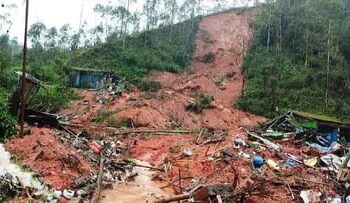 अति भयंकर : अख्य गाव दरडीखाली, शेकडो जण ढिगाऱ्याखाली अडकले, मुख्यमंत्री शिंदे घटनास्थळी रवाना