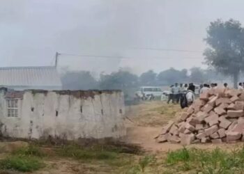 अंगावर शहारे आणणारी घटना ! 6 महिन्यांच्या चिमुकलीसह 4 जणांना जिवंत जाळले