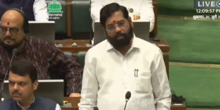 मुख्यमंत्री शिंदेंच्या या घोषणेनं ६० लाखांपेक्षा जास्त महिलांना मिळेल लाभ ; काय आहे वाचा…