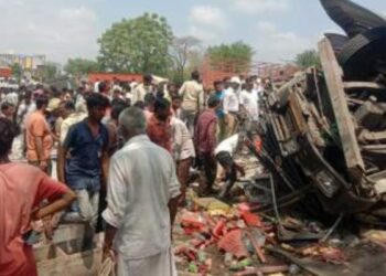 Shirpur : ब्रेक फेल झाल्याने भरधाव कंटेनर थेट हॉटेलमध्ये अन्.. अनेकांचा मृत्यू