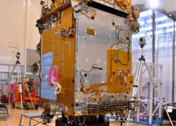 इस्रोची मोठी घोषणा ; सूर्याकडे जाण्याची तारीख ठरली !