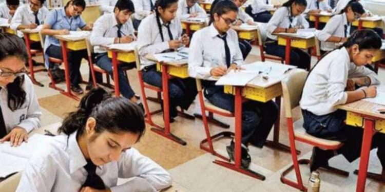 शिक्षण मंडळातर्फे १० वी,१२ वी परीक्षा वेळापत्रकाच्या तारखा जाहीर