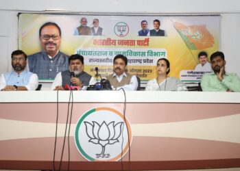 भाजपा, शिवसेना,राष्ट्रवादी व मित्र पक्षांची मुंबईत संयुक्त बैठक