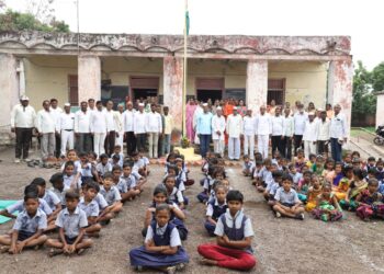 डांगर बुद्रुक येथे सत्कार सैनिकांचा यात १७ सैनिक बांधवांचा सहकुटुंब गौरव