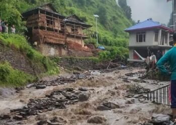 हिमाचलमध्ये पावसाने कहर ; भूस्खलन आणि ढगफुटीत 23 जण ठार