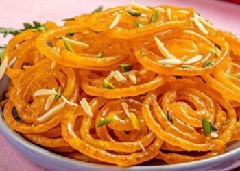 घरबसल्या कुरकुरीत जिलेबीचा घ्या आस्वाद ! जाणून घ्या बनवण्याची पद्धत..