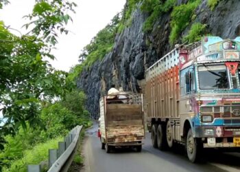 कन्नड घाटाच्या वाहतूक कोंडीबाबत औरंगाबाद खंडपीठाचा मोठा निर्णय ; घाटातून ‘या’ वाहनांवर घातली बंदी