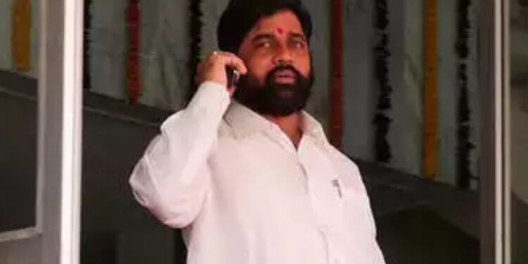 अन् आंदोलनादरम्यान भडगावातील ‘त्या’ पीडितेच्या कुटुंबियांना मुख्यमंत्र्यांचा फोन