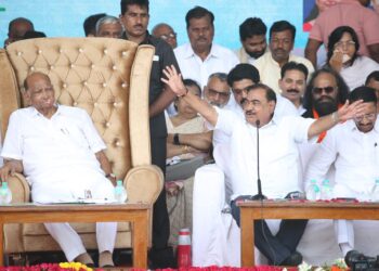 महाविकास आघाडीकडून एकनाथराव खडसे लोकसभा २०२४ चे उमेदवार ?