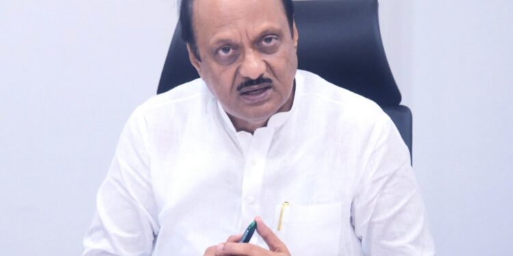 उपमुख्यमंत्री अजित पवार यांच्याकडून राज्यातील विकासप्रकल्पांचा आढावा ; बैठकीत दिले ‘हे’ निर्देश !