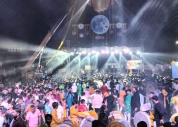 जळगाव ; महिला गोविंदा पथकाने फोडली मानाची दहीहंडी