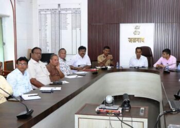 विभागीय क्रीडा संकुलाच्या निर्मिती प्रक्रियेस वेग ; नामांकित वास्तूविशारद व सल्लागारांकडून योजना व आराखडा सादरीकरण