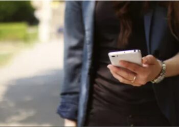 हनीट्रॅप मध्ये अडकलेल्या तरुणाने केला तरुणीविरुद्ध गुन्हा दाखल