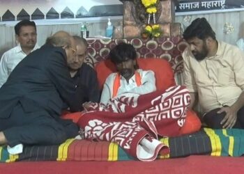 मराठ्यांना आरक्षण नक्की मिळेल, राज्य सरकारचं शिष्टमंडळ अंतरवली सराटी गावात दाखल