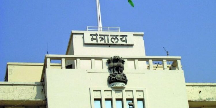 मुख्यमंत्री वैद्यकीय सहायता कक्षामार्फत अवघ्या १७ महिन्यांमध्ये तब्बल १५६ कोटींपर्यंत अर्थसहाय्य ; १९ हजाराहूंन अधिक रुग्णांना मदत