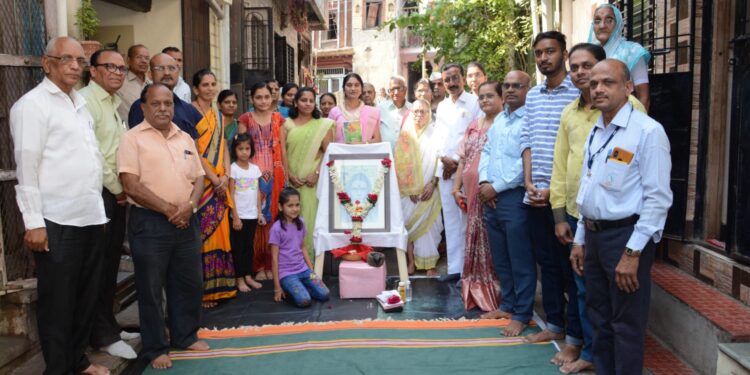 बहिणाबाई चौधरी मेमोरियल ट्रस्टतर्फे चौधरी वाड्यात कवयित्री बहिणाबाई चौधरी यांचा ७२ वा स्मृतिदिन साजरा