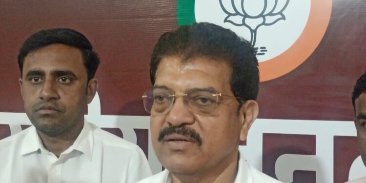 सरकार आल्यापासून जळगाव शहराच्या विकासाठी निधी मिळतोय, विकासकामे सुरु ; आ. राजुमामा भोळे यांची पत्रकार परिषदेत माहिती