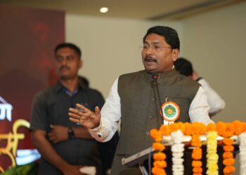 व्रतस्थ पत्रकारितेचा महामेरू म्हणजे वसंतराव मुंडे