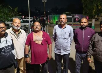 वाळूमाफियांची दबंगगिरी,  प्रांतधिकाऱ्यांसह तलाठी, मंडळधिकाऱ्यास जबर मारहाण; गुन्हा दाखल