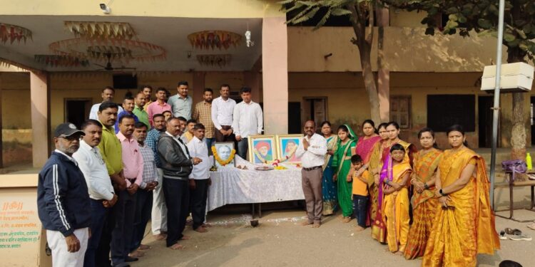 गुढे येथील महाजन आश्रम शाळेत क्रांतीज्योती सावित्रीबाई फुले यांची जयंती उत्साहात साजरी