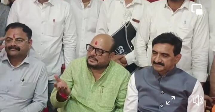 जळगाव लोकसभेच्या जागेसाठी शिवसेना आग्रही – संपर्कप्रमुख सुनील चौधरी