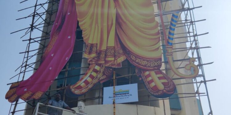 जळगाव येथे जैन इरिगेशनतर्फे ८० फुटांची श्रीराम यांची प्रतिमा