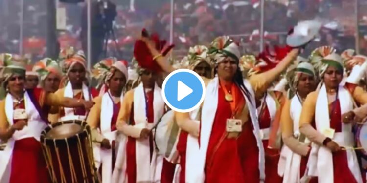 Republic Day : विघ्नहर्ता महिला वादक पथक परेडमध्ये आघाडीला; पहा व्हिडिओ