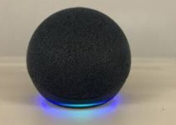 Republic Day : सेलमध्ये स्वस्तात उपलब्ध आहेत ‘हे’ स्पीकर्स,