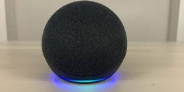 Republic Day : सेलमध्ये स्वस्तात उपलब्ध आहेत ‘हे’ स्पीकर्स,