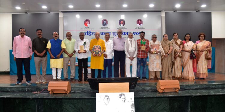 साहित्यिकांनी ‘टुल किट’ सारखे काम करावे- डॉ. भालचंद्र नेमाडे