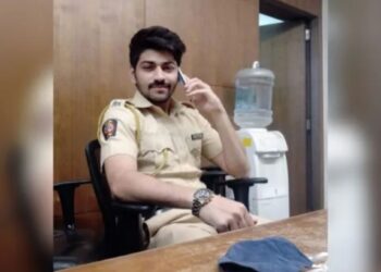 Jalgaon Crime News : धारदार शस्त्राने वार करत पोलिसाचा खून; काय आहे कारण ?