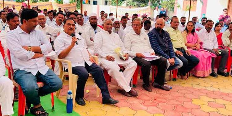 बूथरचना मजबूत करण्यासाठी प्रयत्नशील रहा – आ. एकनाथराव खडसे