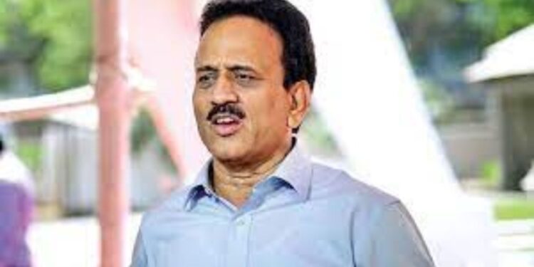 Girish Mahajan : राज्याच्या राजकारणात मोठा भूकंप होणार… राजकीय वर्तुळात खळबळ