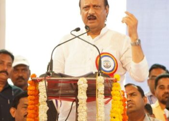 साने गुरुजींच्या स्मारकास निधी उपलब्ध करून देणार – उपमुख्यमंत्री अजित पवार