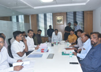 डॉ.बाबासाहेब आंबेडकरांच्या पुतळ्याजवळील वाईन शॉप स्थलांतरित करण्याचे आदेश