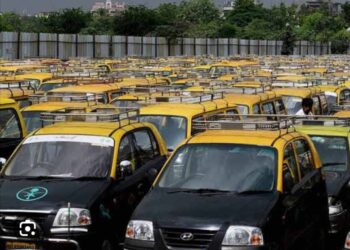 Mumbai news ; ऑटोरिक्षा व टॅक्सी परवानाधारकांविरूद्ध १६५० तक्रारी प्राप्त ; तुमची तक्रार असल्यास ‘या’ क्रमांक करा डायल